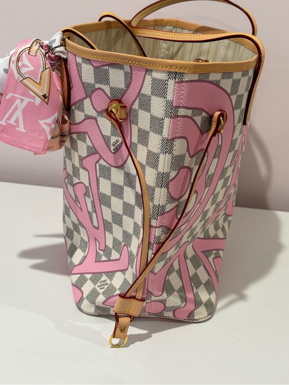 🩷Designer Inspired Pink Checkered Tote Bag with Pouch & Scarf - Picture 7 of 14